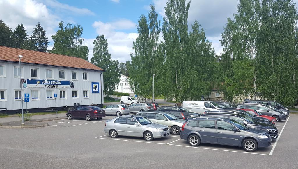 Soedra Bergets Vandrarhem Sundsvall Bagian luar foto