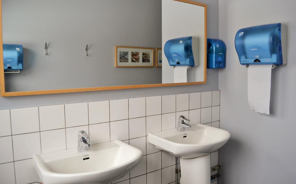 Soedra Bergets Vandrarhem Sundsvall Bagian luar foto